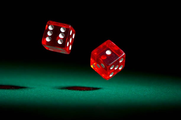 American Roulette wheel layout and betting grid on dragon99bet